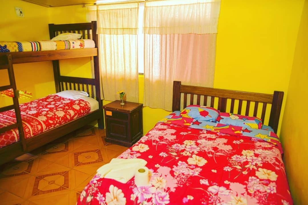 فندق Hostal Henrry'S ميندو المظهر الخارجي الصورة